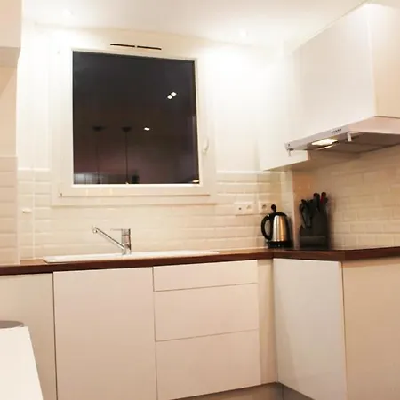 Luxurious, Comfortable And Bright *
