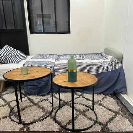 Luxurious, Comfortable And Bright Apartment *
